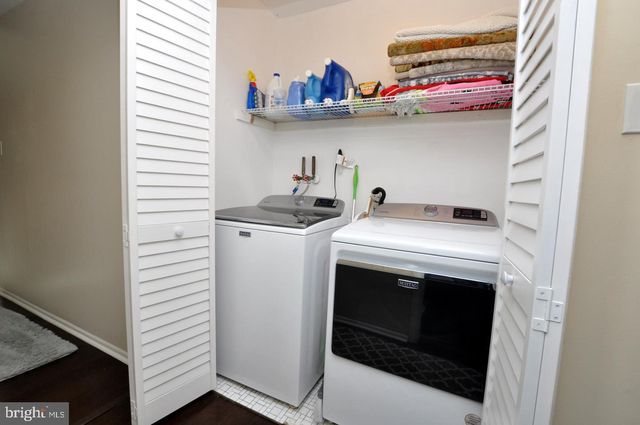 19 BLACKHAWK CT, Medford, NJ 08055