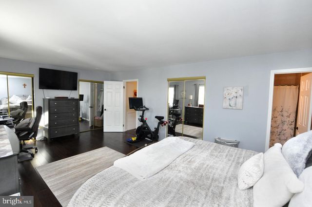 19 BLACKHAWK CT, Medford, NJ 08055