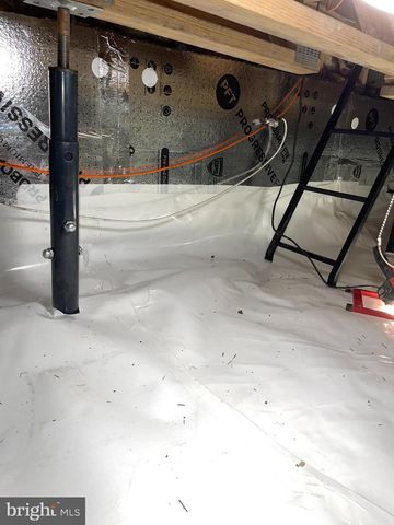 19 BLACKHAWK CT, Medford, NJ 08055