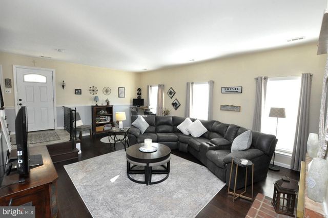 19 BLACKHAWK CT, Medford, NJ 08055