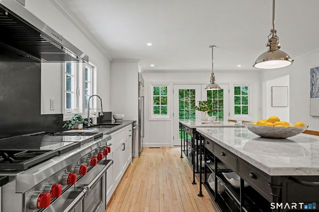 148 West Hills Road, New Canaan, CT 06840
