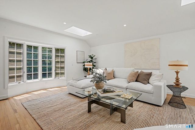 148 West Hills Road, New Canaan, CT 06840