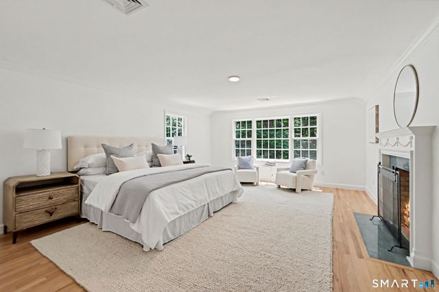 148 West Hills Road, New Canaan, CT 06840