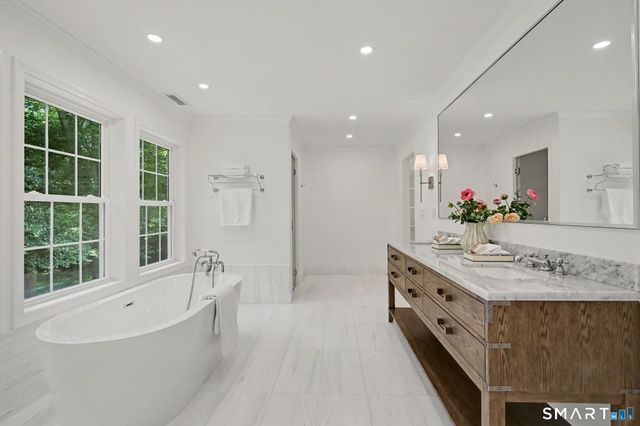 148 West Hills Road, New Canaan, CT 06840