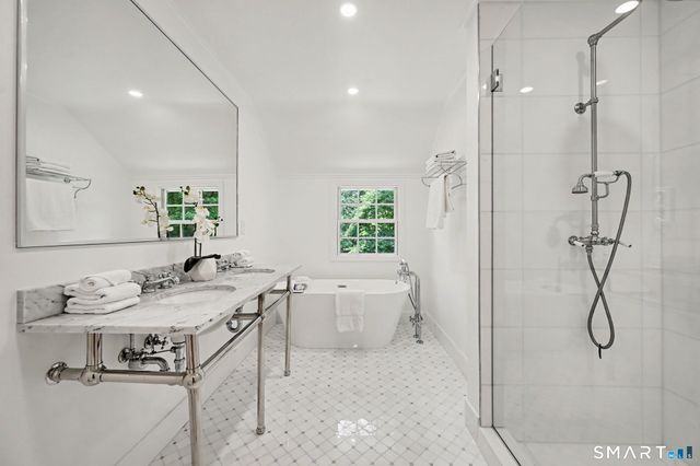 148 West Hills Road, New Canaan, CT 06840