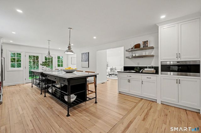 148 West Hills Road, New Canaan, CT 06840