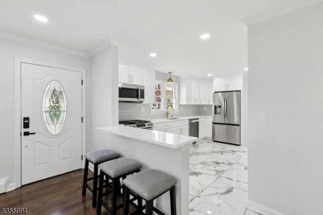 8 Oak St, Netcong Boro, NJ 07857