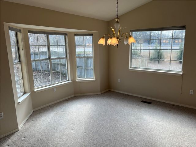 2 Ventnor Drive, Bella Vista, AR 72715