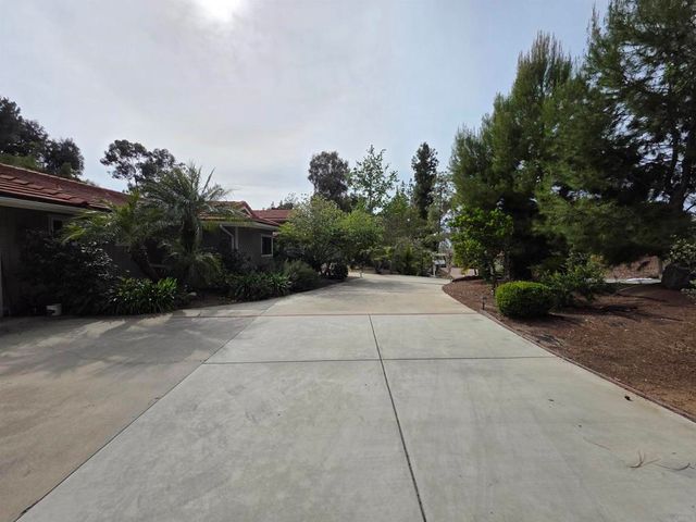 1243 Hidden Mountain Drive, El Cajon, CA 92019