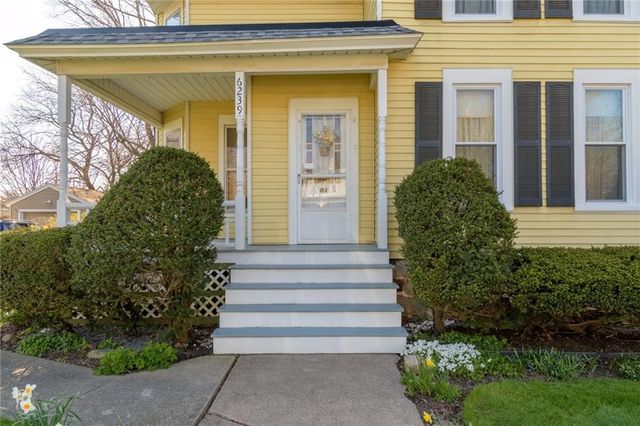 6239 State Route 21, Williamson, NY 14589