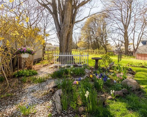 6239 State Route 21, Williamson, NY 14589