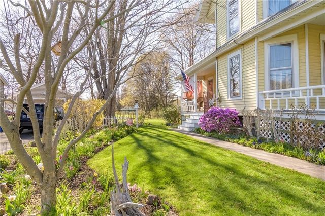 6239 State Route 21, Williamson, NY 14589