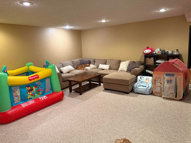 6831 Trailside Drive, Avon, IN 46123