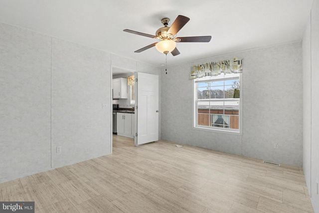 7 LEBANON VALLEY CT, Lebanon, PA 17046