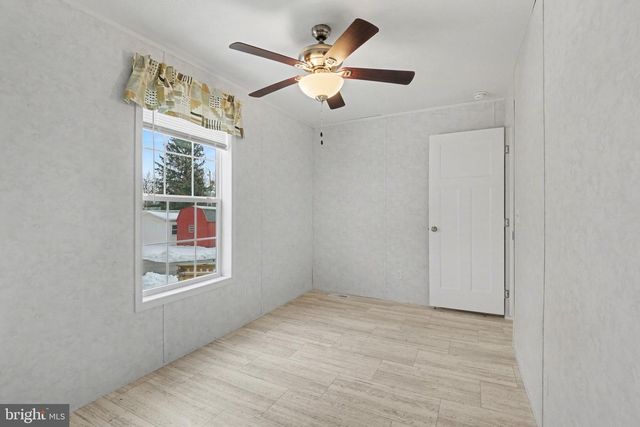 7 LEBANON VALLEY CT, Lebanon, PA 17046