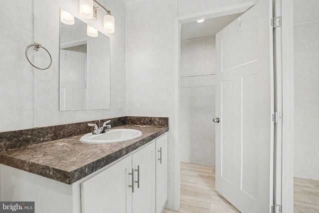 7 LEBANON VALLEY CT, Lebanon, PA 17046