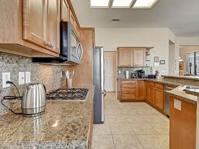 78202 Kensington Avenue, Rancho Mirage, CA 92270