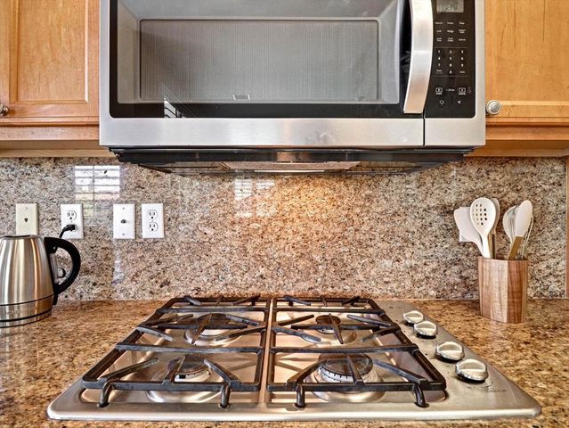 78202 Kensington Avenue, Rancho Mirage, CA 92270