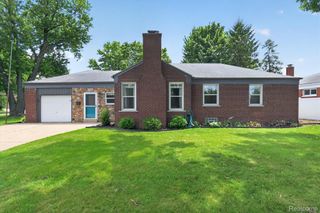 1215 Goddard Street, Wyandotte, MI 48192