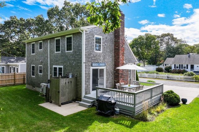 63A Williams Rd, Yarmouth, MA 02673