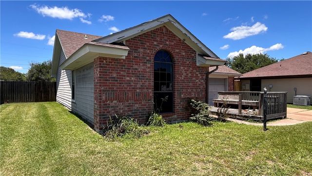 2993 Todd Circ, Ingleside, TX 78362