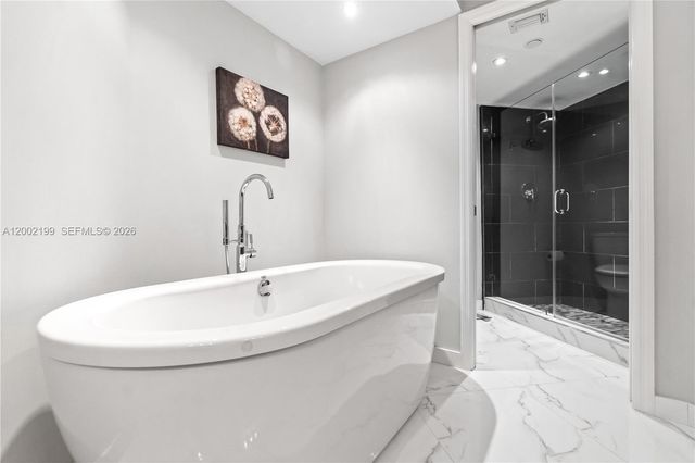 3500 Mystic Pointe Dr 1403, Aventura, FL 33180