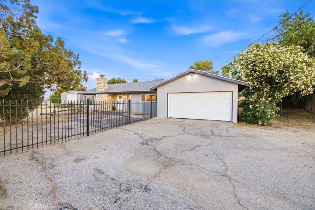 35920 42nd East, Palmdale, CA 93552