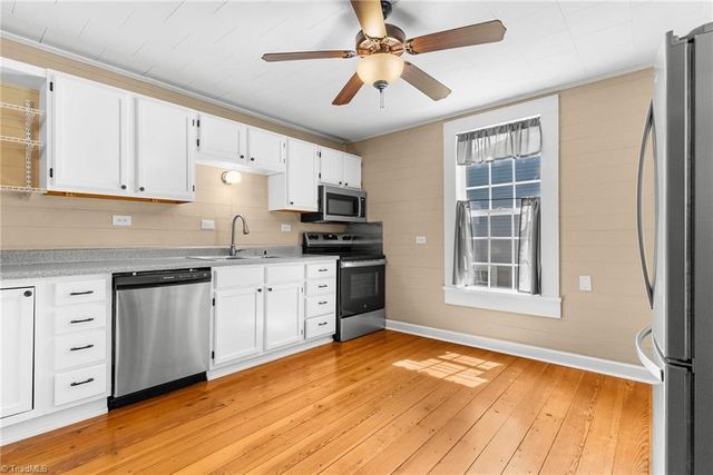 212 Gwyn Avenue, Elkin, NC 28621