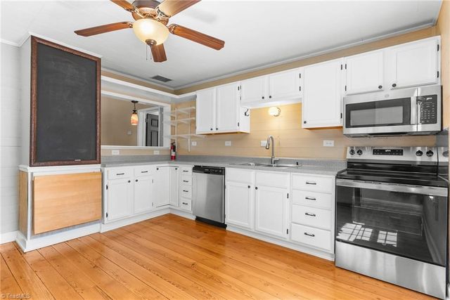 212 Gwyn Avenue, Elkin, NC 28621