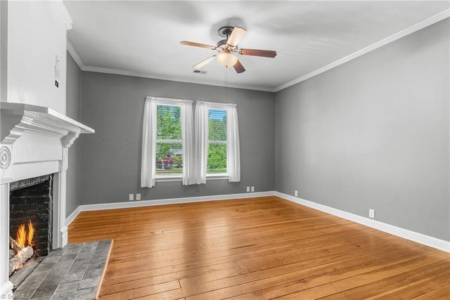 212 Gwyn Avenue, Elkin, NC 28621