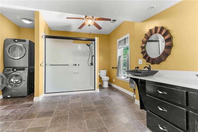 212 Gwyn Avenue, Elkin, NC 28621