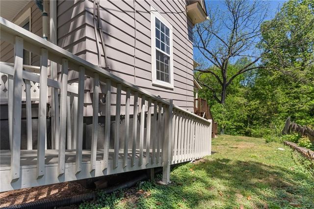 212 Gwyn Avenue, Elkin, NC 28621