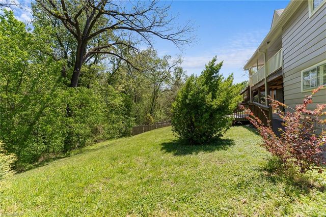 212 Gwyn Avenue, Elkin, NC 28621