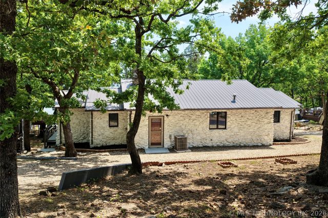 113 N Bk 1860 Road, Stigler, OK 74462