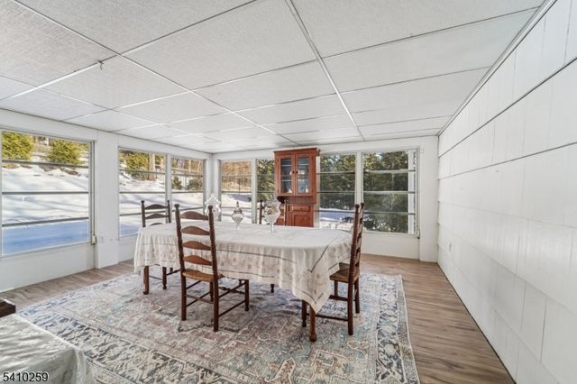 6 Browning Ct, Roseland Boro, NJ 07068