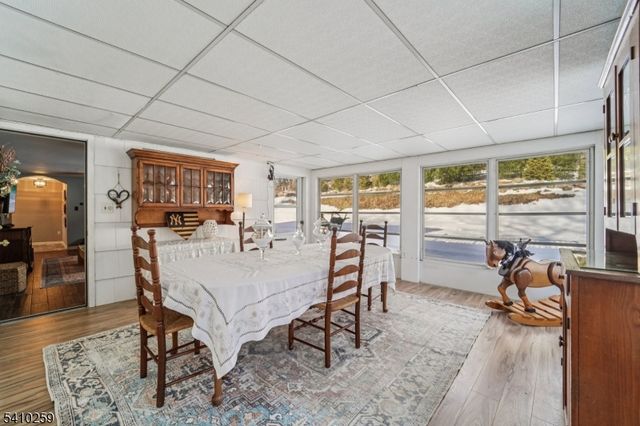 6 Browning Ct, Roseland Boro, NJ 07068