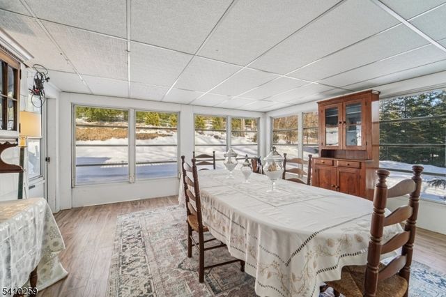 6 Browning Ct, Roseland Boro, NJ 07068