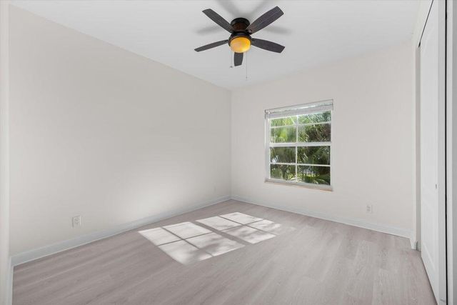 546 Tomahawk Court, Palm Beach Gardens, FL 33410