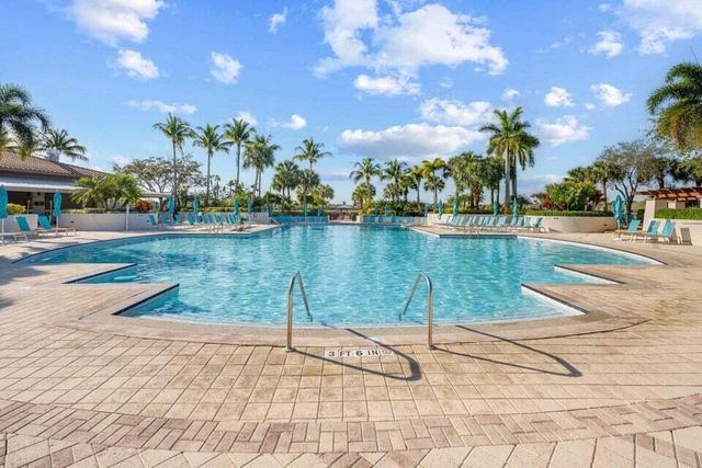 546 Tomahawk Court, Palm Beach Gardens, FL 33410