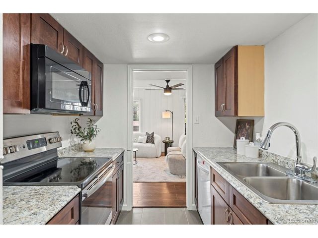 9725 E Harvard Ave T-323, Denver, CO 80231