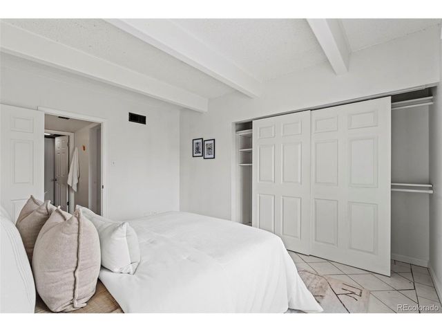 9725 E Harvard Ave T-323, Denver, CO 80231