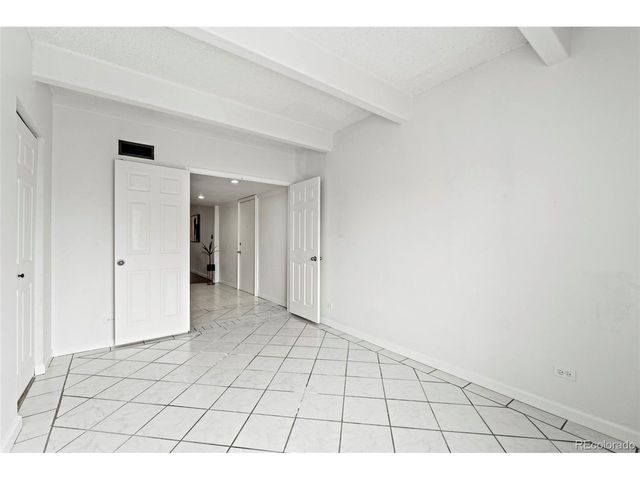 9725 E Harvard Ave T-323, Denver, CO 80231