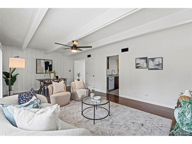 9725 E Harvard Ave T-323, Denver, CO 80231