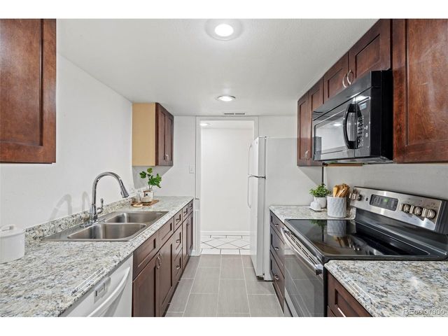 9725 E Harvard Ave T-323, Denver, CO 80231