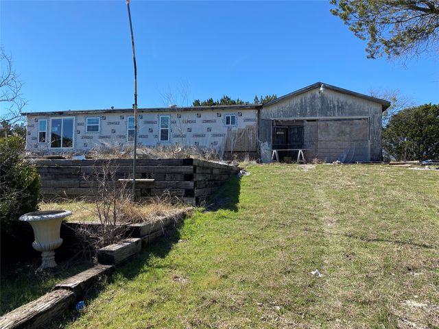 8452 Hilltop Drive, Cleburne, TX 76033