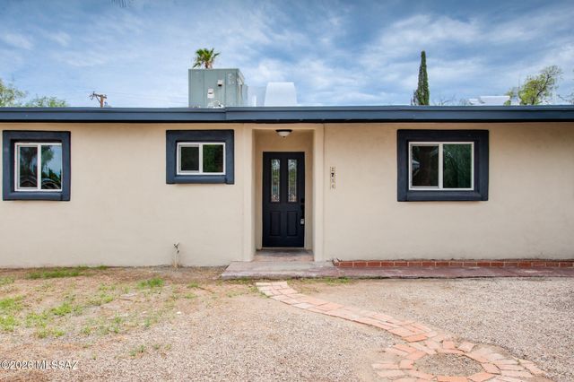 2754 N Tyndall Avenue, Tucson, AZ 85719