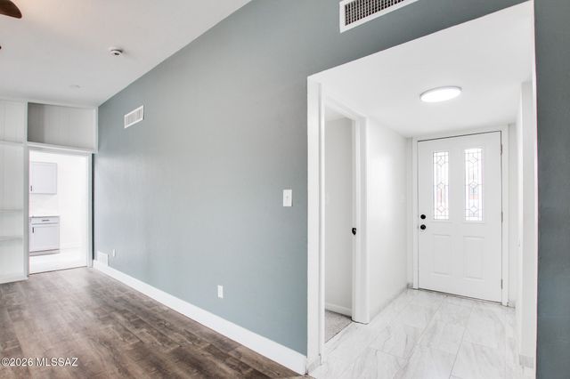 2754 N Tyndall Avenue, Tucson, AZ 85719