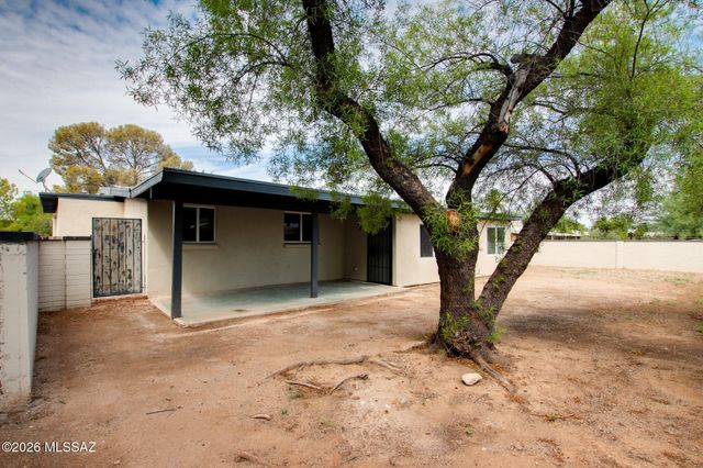 2754 N Tyndall Avenue, Tucson, AZ 85719
