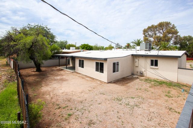 2754 N Tyndall Avenue, Tucson, AZ 85719