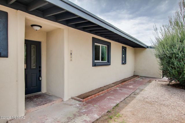 2754 N Tyndall Avenue, Tucson, AZ 85719
